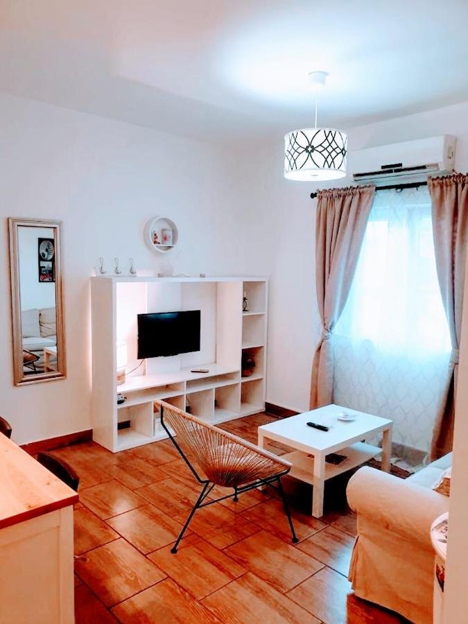 Studio Apartmant Leona With Parking Place Split Luaran gambar