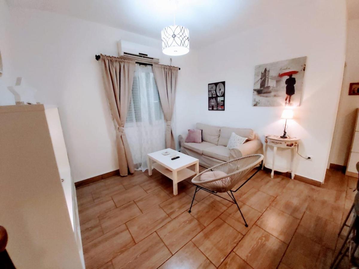 Studio Apartmant Leona With Parking Place Split Luaran gambar