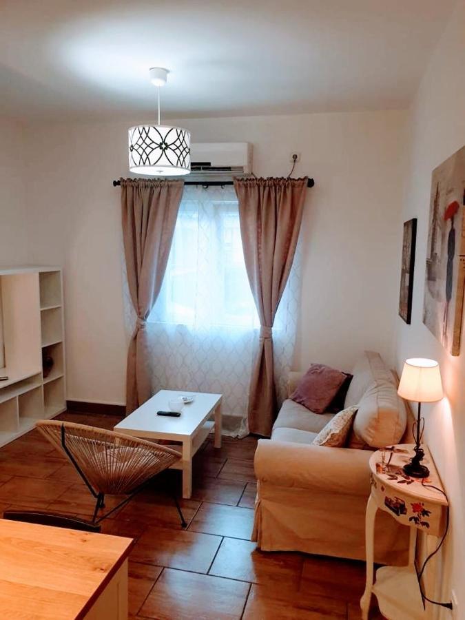 Studio Apartmant Leona With Parking Place Split Luaran gambar