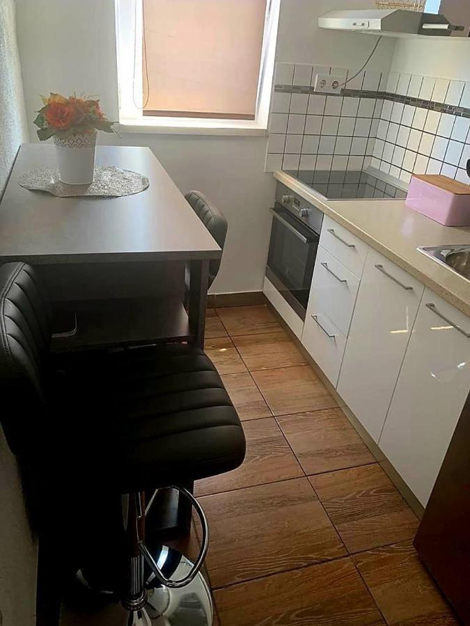 Studio Apartmant Leona With Parking Place Split Luaran gambar