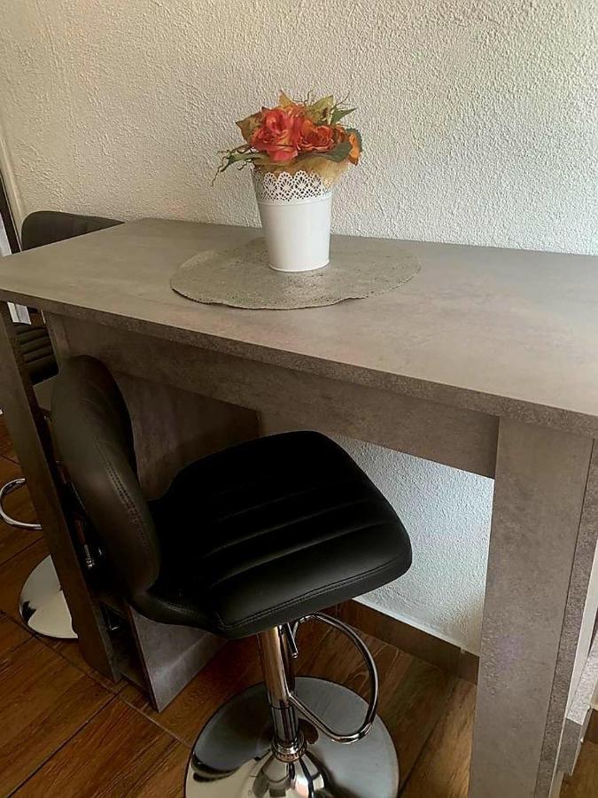 Studio Apartmant Leona With Parking Place Split Luaran gambar