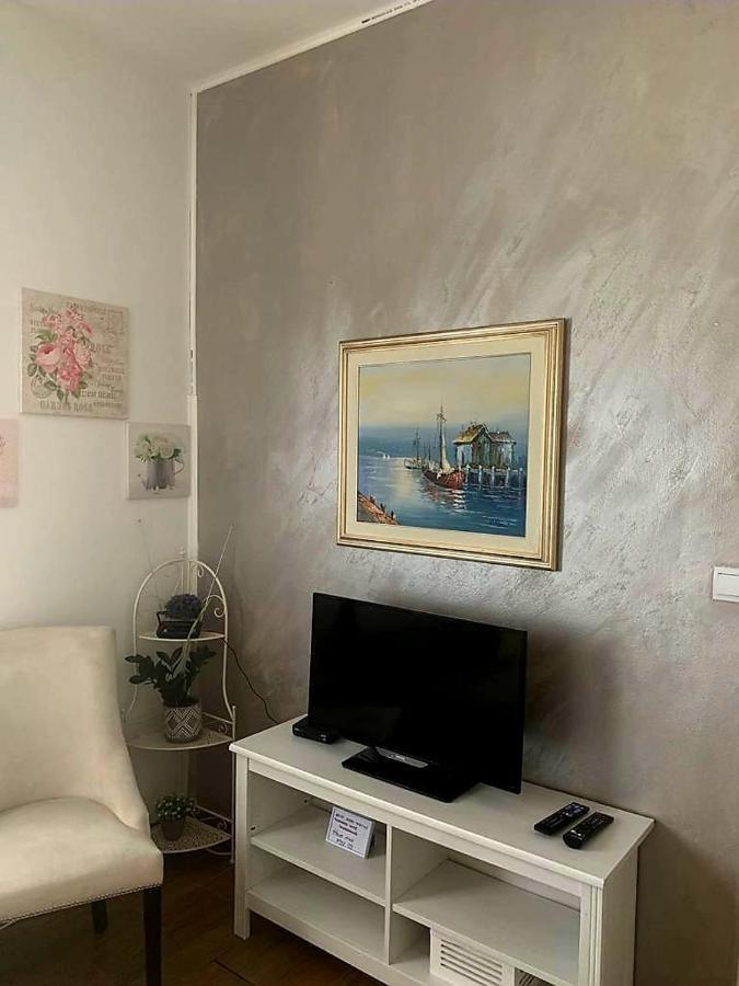 Studio Apartmant Leona With Parking Place Split Luaran gambar
