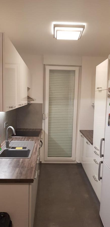 Studio Apartmant Leona With Parking Place Split Luaran gambar