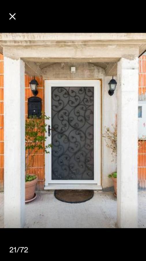 Studio Apartmant Leona With Parking Place Split Luaran gambar