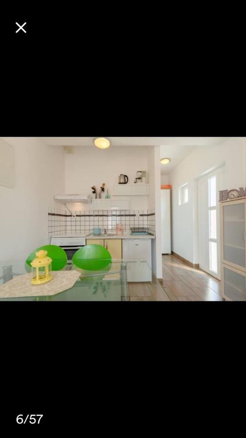 Studio Apartmant Leona With Parking Place Split Luaran gambar